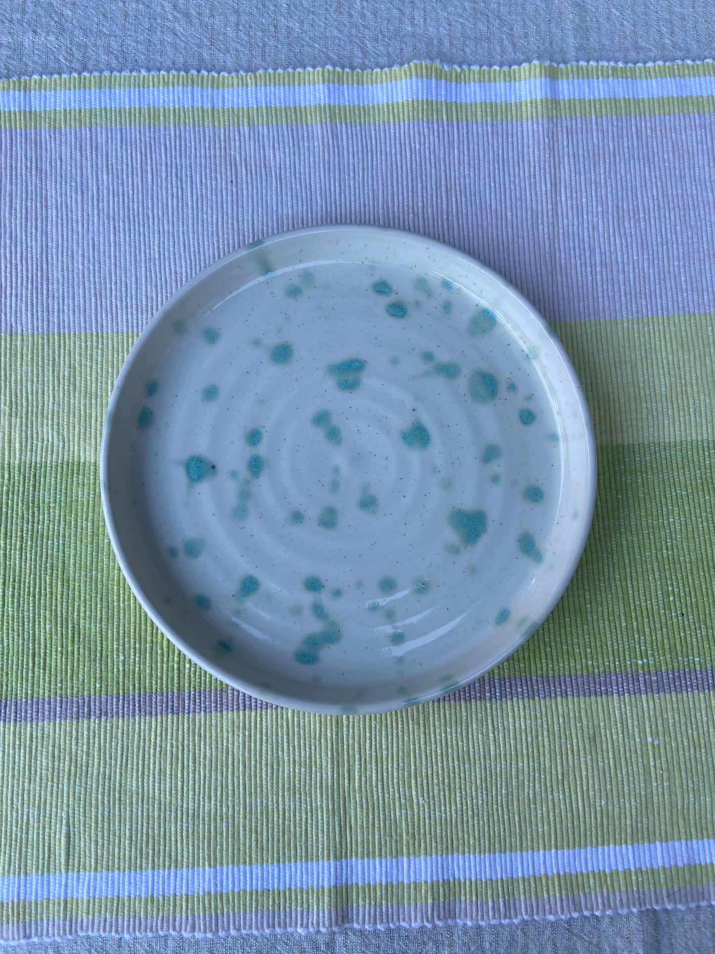 Cream with Seafoam Splash Plate