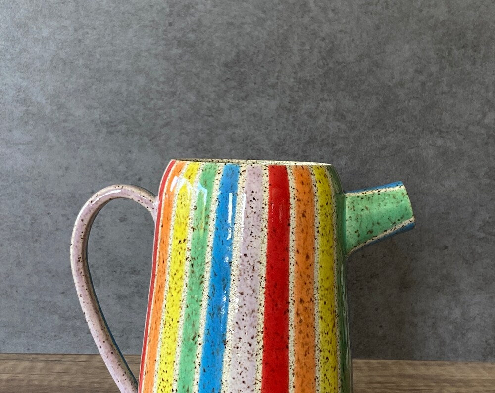 Rainbow Pitcher